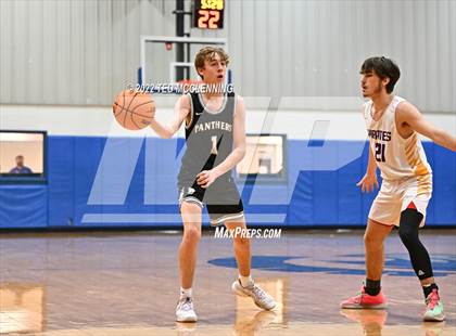 Thumbnail 2 in Concord vs Bigelow (MVE Holiday Tournament Championship)) photogallery.