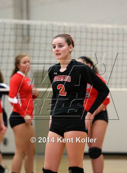 Thumbnail 3 in Romeo vs. Grosse Pointe South photogallery.
