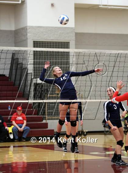 Thumbnail 3 in Romeo vs. Grosse Pointe South photogallery.