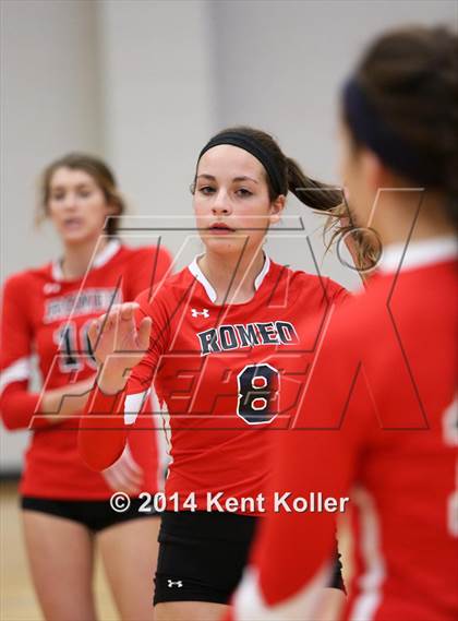 Thumbnail 1 in Romeo vs. Grosse Pointe South photogallery.