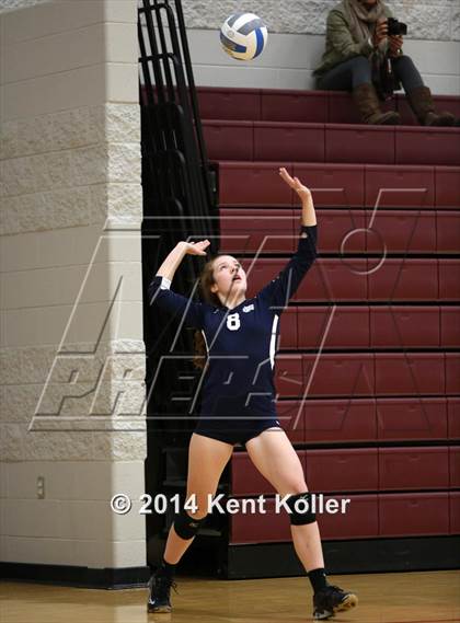 Thumbnail 3 in Romeo vs. Grosse Pointe South photogallery.