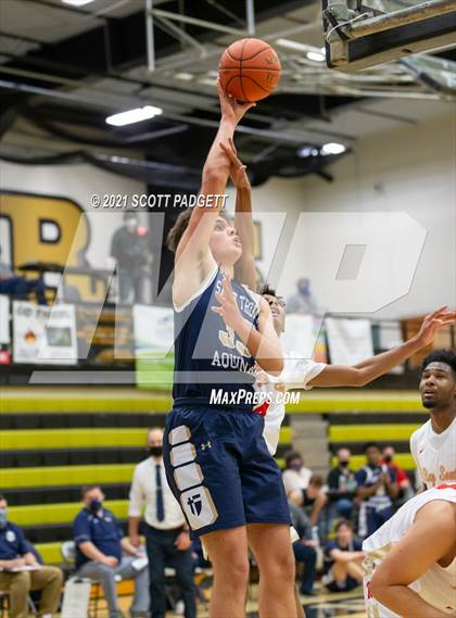 Thumbnail 1 in Aquinas @ Raytown South photogallery.