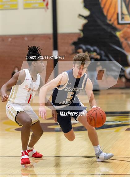 Thumbnail 3 in Aquinas @ Raytown South photogallery.