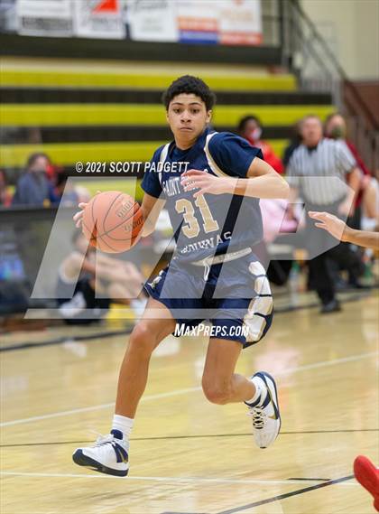 Thumbnail 2 in Aquinas @ Raytown South photogallery.