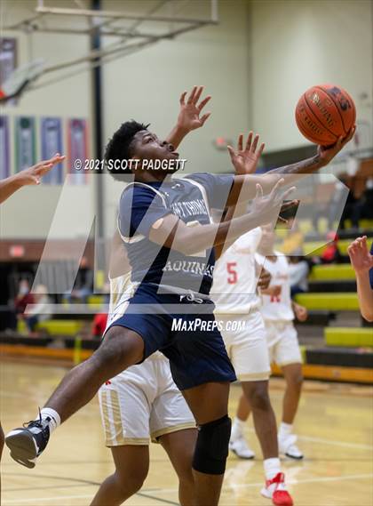 Thumbnail 1 in Aquinas @ Raytown South photogallery.