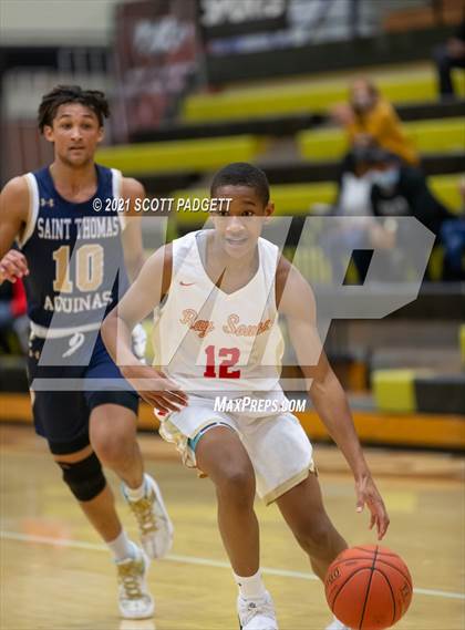 Thumbnail 2 in Aquinas @ Raytown South photogallery.