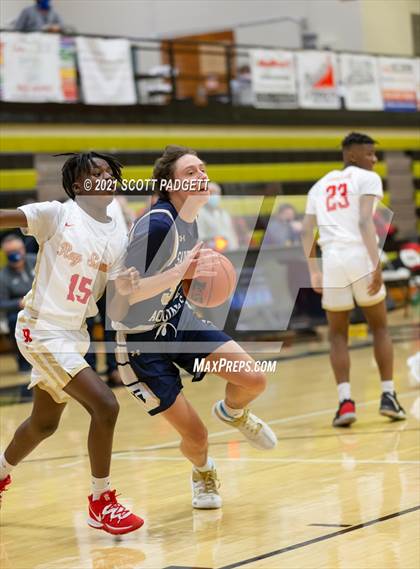Thumbnail 1 in Aquinas @ Raytown South photogallery.