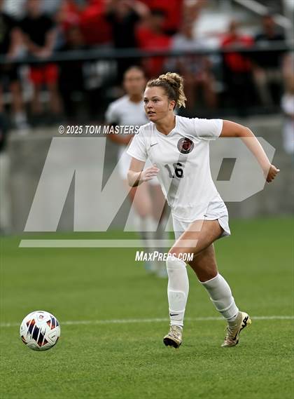 Thumbnail 3 in South Point vs. Western Alamance (NCHSAA 3A Championship) photogallery.