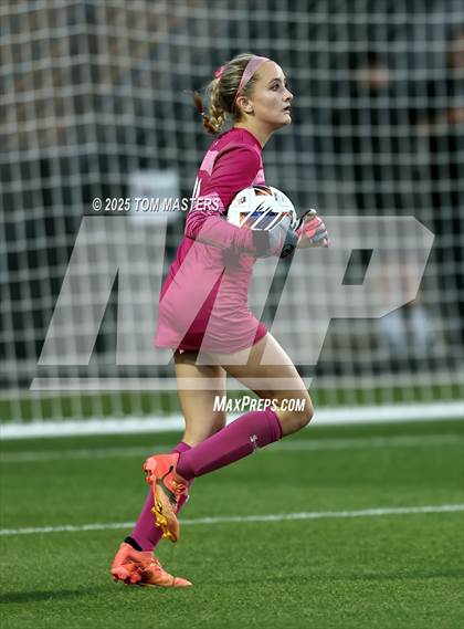 Thumbnail 3 in South Point vs. Western Alamance (NCHSAA 3A Championship) photogallery.