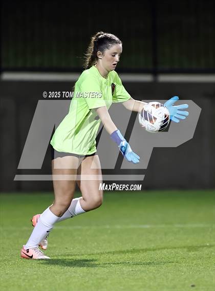 Thumbnail 1 in South Point vs. Western Alamance (NCHSAA 3A Championship) photogallery.