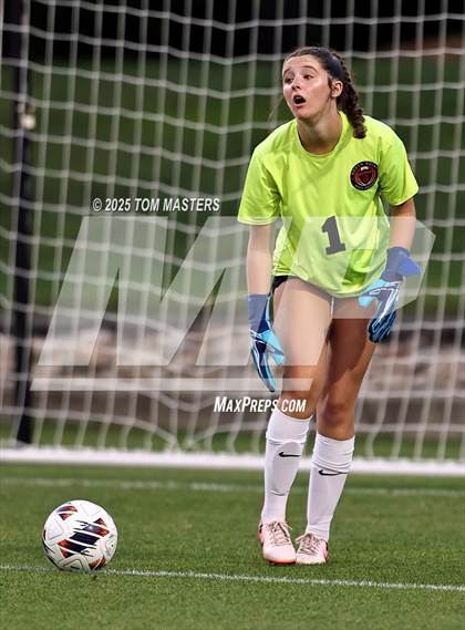 Thumbnail 1 in South Point vs. Western Alamance (NCHSAA 3A Championship) photogallery.