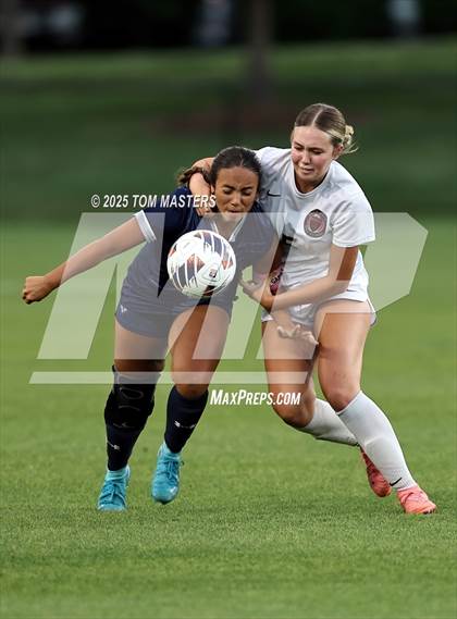 Thumbnail 2 in South Point vs. Western Alamance (NCHSAA 3A Championship) photogallery.