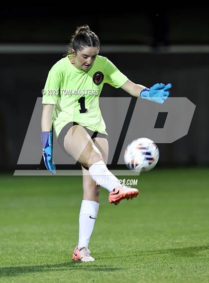 Thumbnail 3 in South Point vs. Western Alamance (NCHSAA 3A Championship) photogallery.
