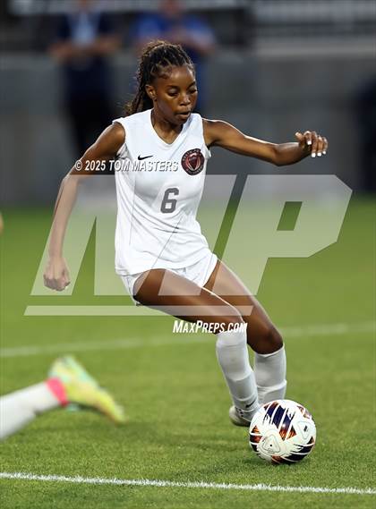 Thumbnail 2 in South Point vs. Western Alamance (NCHSAA 3A Championship) photogallery.