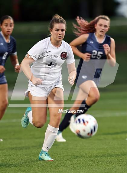 Thumbnail 1 in South Point vs. Western Alamance (NCHSAA 3A Championship) photogallery.