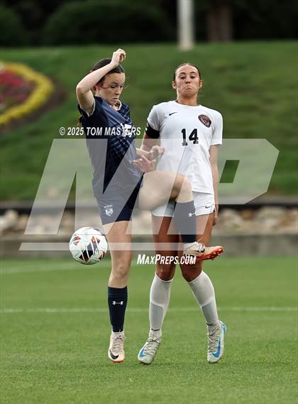 Thumbnail 2 in South Point vs. Western Alamance (NCHSAA 3A Championship) photogallery.