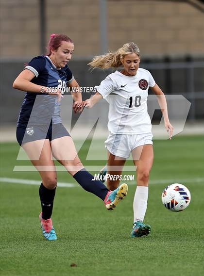 Thumbnail 1 in South Point vs. Western Alamance (NCHSAA 3A Championship) photogallery.