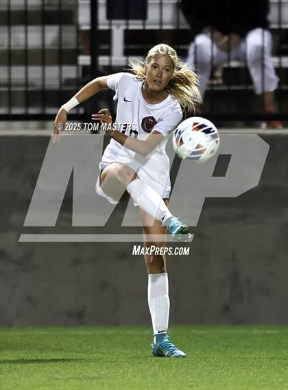 Thumbnail 2 in South Point vs. Western Alamance (NCHSAA 3A Championship) photogallery.