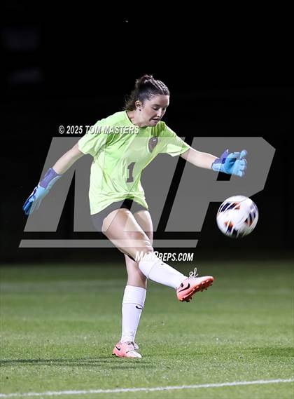 Thumbnail 3 in South Point vs. Western Alamance (NCHSAA 3A Championship) photogallery.