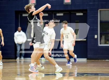 Thumbnail 2 in Guyer vs Keller photogallery.