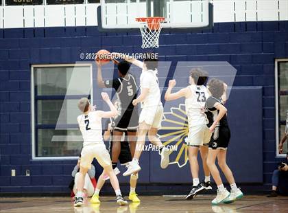 Thumbnail 1 in Guyer vs Keller photogallery.