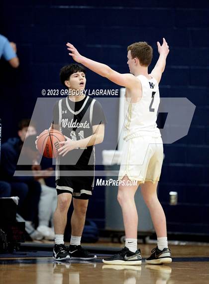 Thumbnail 1 in Guyer vs Keller photogallery.