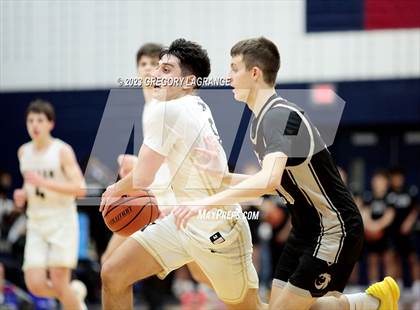 Thumbnail 3 in Guyer vs Keller photogallery.
