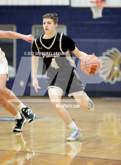 Thumbnail 3 in Guyer vs Keller photogallery.