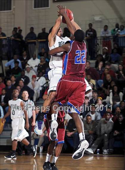 Thumbnail 3 in Huntsville vs. Butler photogallery.