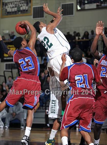 Thumbnail 2 in Huntsville vs. Butler photogallery.