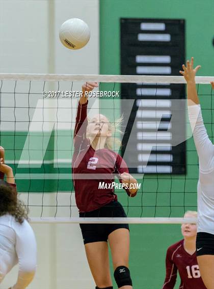 Thumbnail 3 in Floresville vs. Pearsall (Pearsall VB Tournament) photogallery.