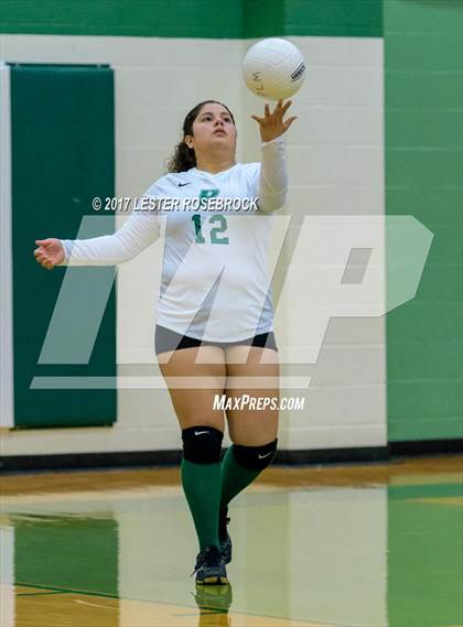 Thumbnail 2 in Floresville vs. Pearsall (Pearsall VB Tournament) photogallery.