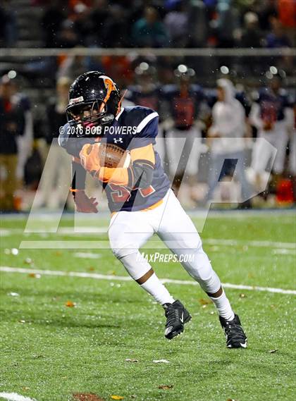 Thumbnail 1 in Lake Braddock @ West Springfield photogallery.