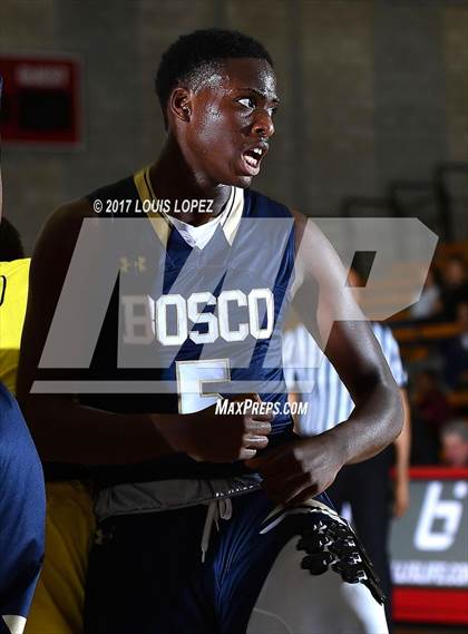 Thumbnail 3 in St. John Bosco @ Capistrano Valley (Nike Extravaganza) photogallery.