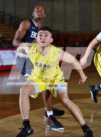 Thumbnail 2 in St. John Bosco @ Capistrano Valley (Nike Extravaganza) photogallery.