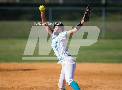 Thumbnail 1 in West Port vs Santa Fe (Raider Invitational) photogallery.