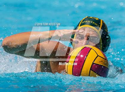 Thumbnail 3 in Damien vs Ayala (D2 Showcase) photogallery.