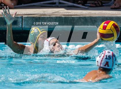 Thumbnail 2 in Damien vs Ayala (D2 Showcase) photogallery.