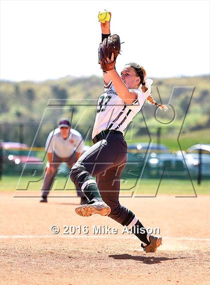 Thumbnail 2 in Marion County vs Silverdale Academy photogallery.