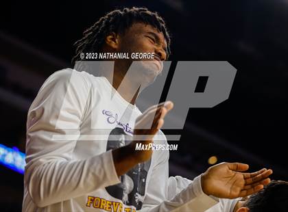 Thumbnail 3 in Bellevue West vs. Omaha Westside (NSAA Class A Semifinal) photogallery.