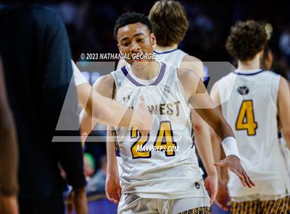 Thumbnail 2 in Bellevue West vs. Omaha Westside (NSAA Class A Semifinal) photogallery.