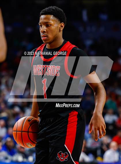 Thumbnail 2 in Bellevue West vs. Omaha Westside (NSAA Class A Semifinal) photogallery.