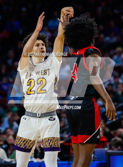 Thumbnail 3 in Bellevue West vs. Omaha Westside (NSAA Class A Semifinal) photogallery.