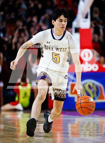 Thumbnail 3 in Bellevue West vs. Omaha Westside (NSAA Class A Semifinal) photogallery.