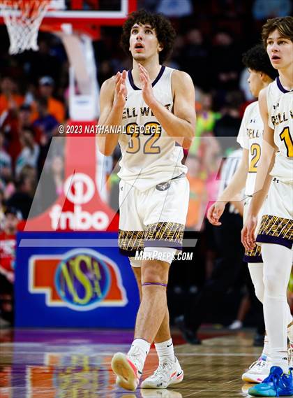 Thumbnail 1 in Bellevue West vs. Omaha Westside (NSAA Class A Semifinal) photogallery.
