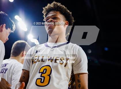 Thumbnail 2 in Bellevue West vs. Omaha Westside (NSAA Class A Semifinal) photogallery.