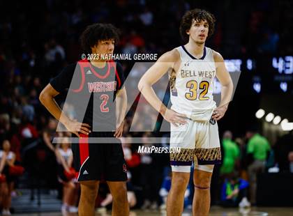 Thumbnail 1 in Bellevue West vs. Omaha Westside (NSAA Class A Semifinal) photogallery.