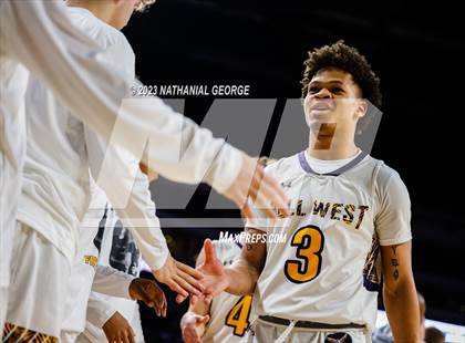 Thumbnail 2 in Bellevue West vs. Omaha Westside (NSAA Class A Semifinal) photogallery.