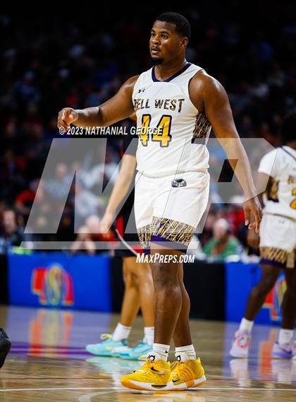 Thumbnail 2 in Bellevue West vs. Omaha Westside (NSAA Class A Semifinal) photogallery.