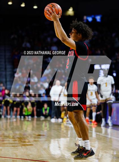 Thumbnail 1 in Bellevue West vs. Omaha Westside (NSAA Class A Semifinal) photogallery.